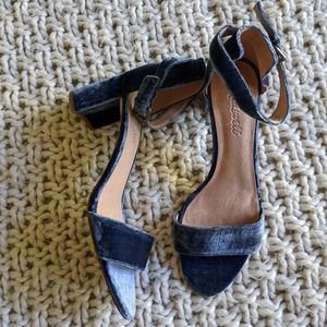 Madewell Lainy Sandal in Velvet size 9